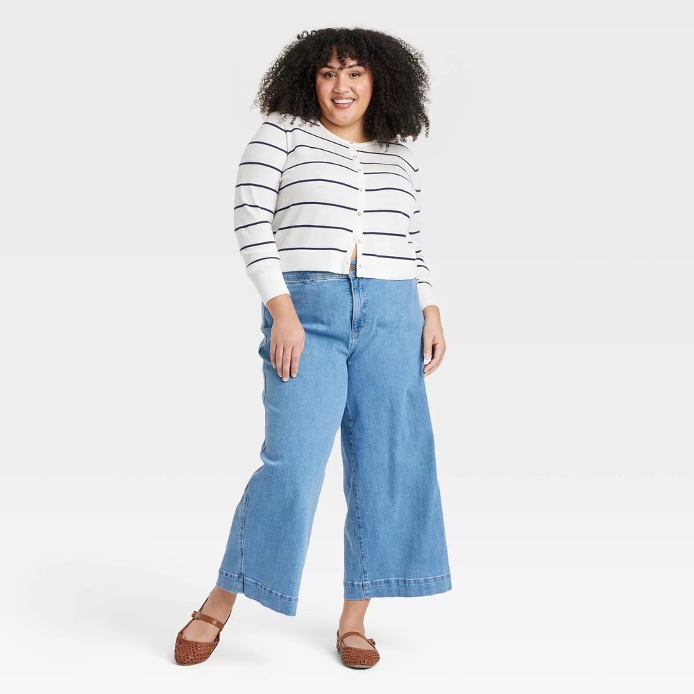 Ava & Viv Light Blue Flare Jeans - Picture 3 of 3